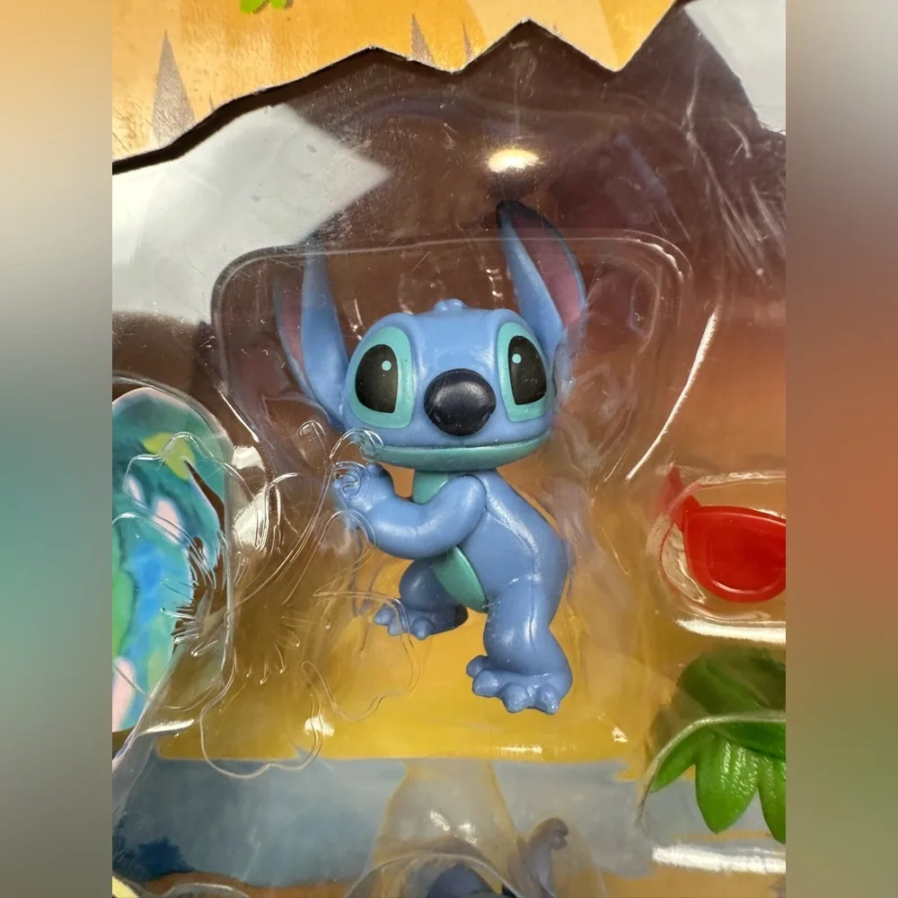 Disney Stitch Collectibles Includes 6 Lilo & Stitch Toy Figures 11 Pc Set Age 3+